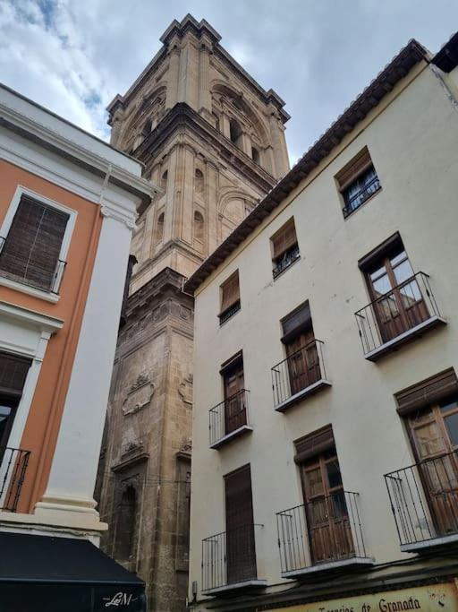 Exclusividad A Pie De La Torre De La Catedral Appartement Granada